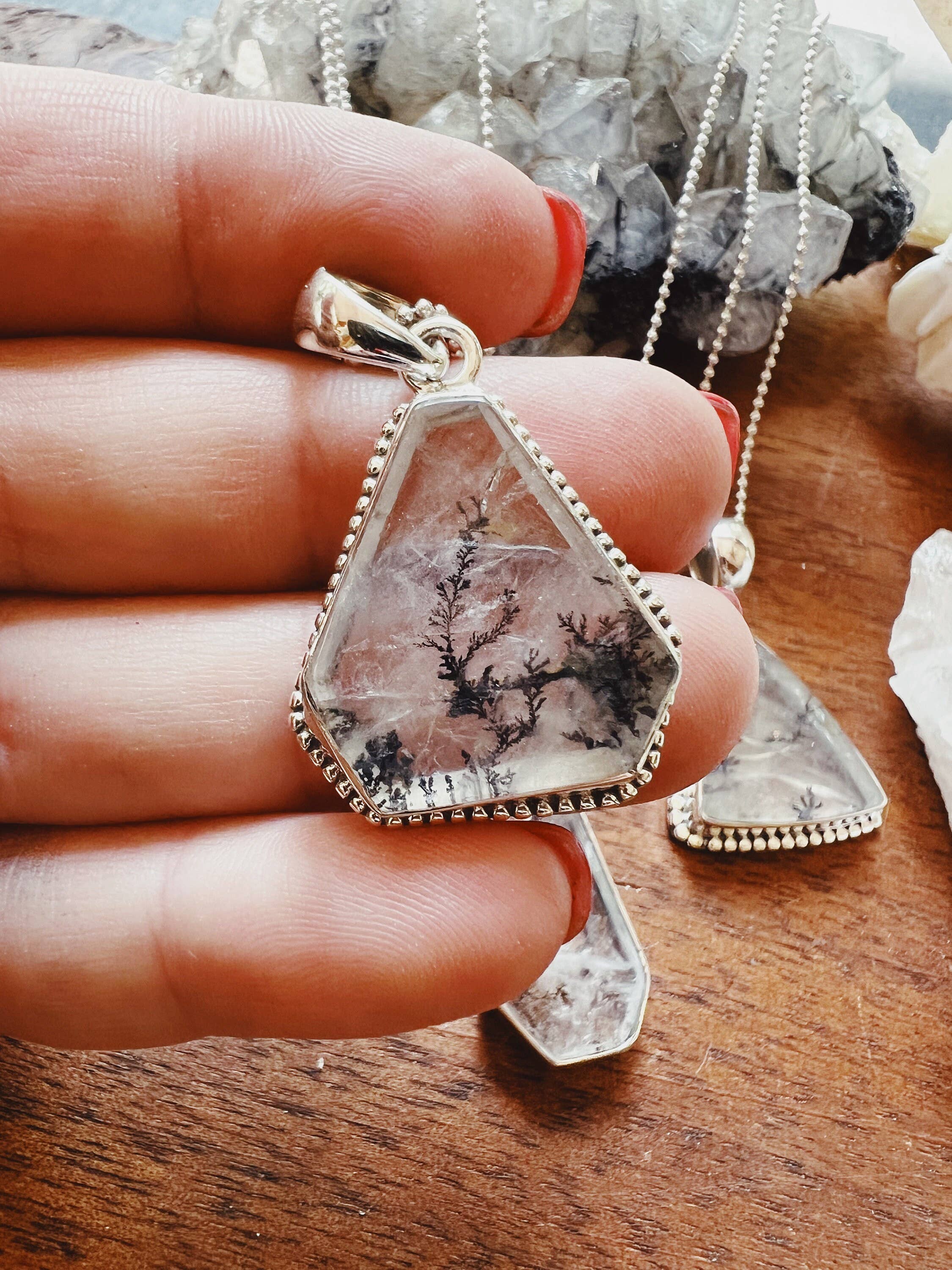 Dendritic Natural Moss Agate Crystal Quartz Pendant Necklace