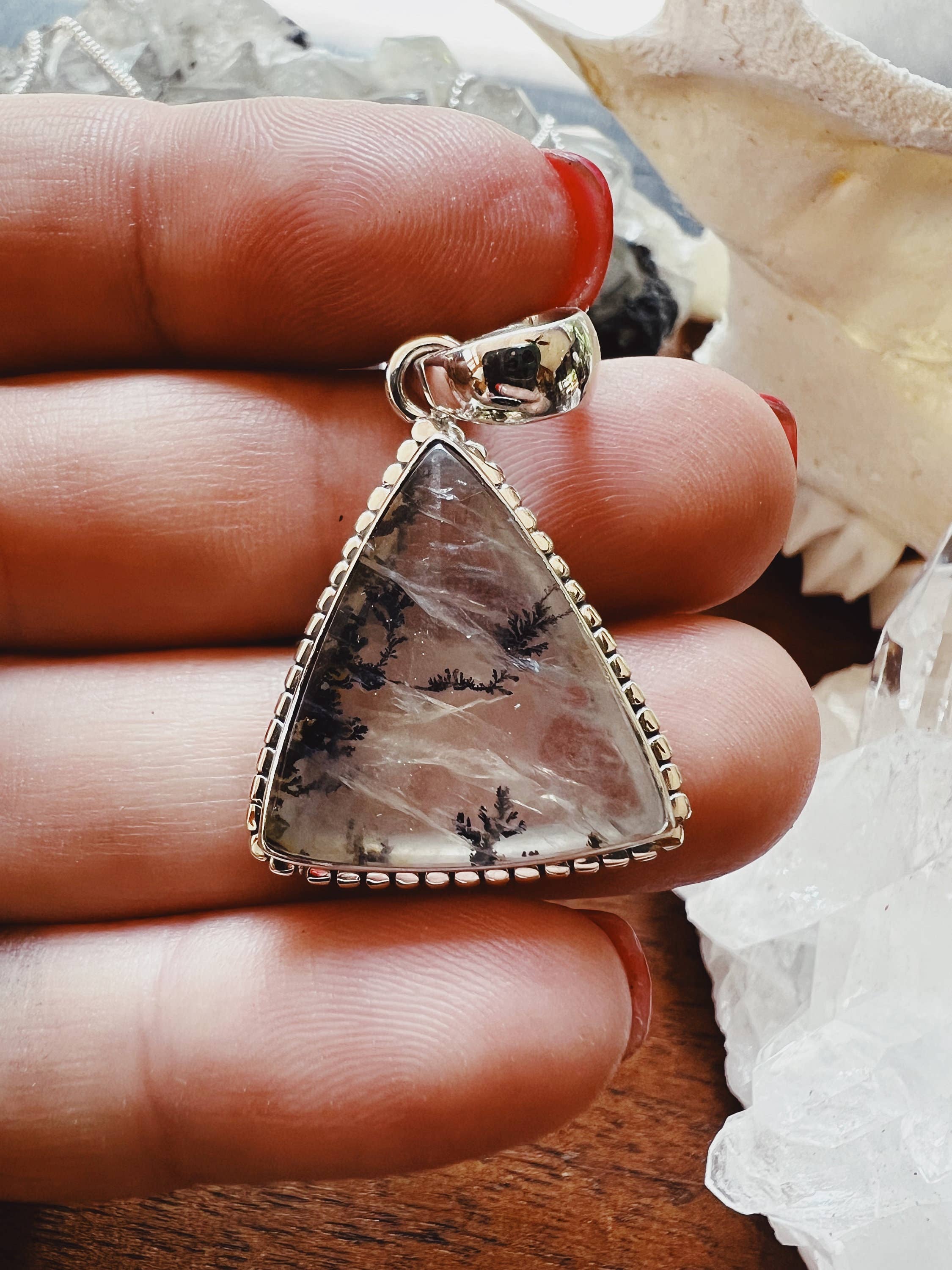 Dendritic Natural Moss Agate Crystal Quartz Pendant Necklace
