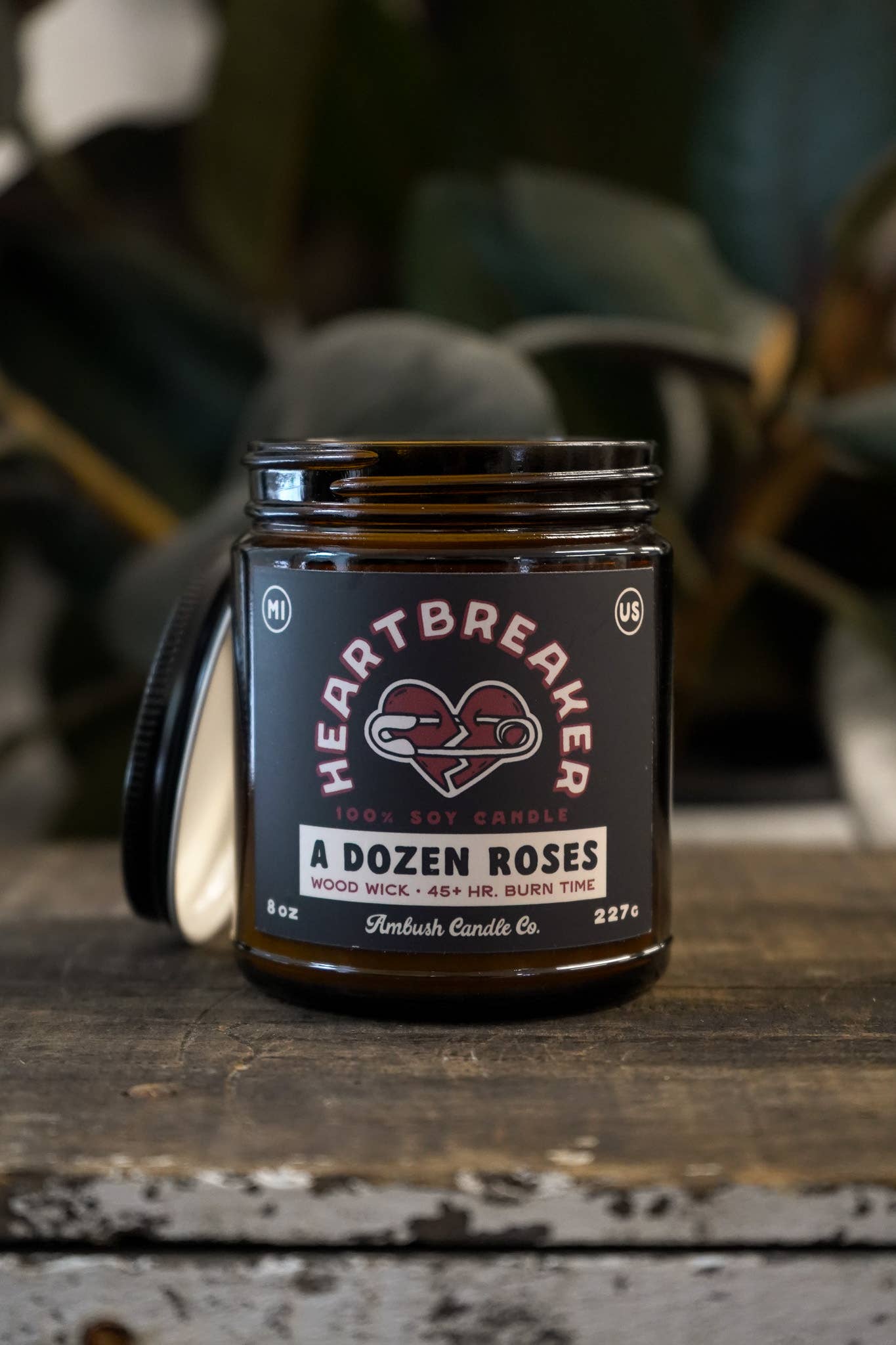 Heartbreaker | A Dozen Roses 8oz Soy Candle