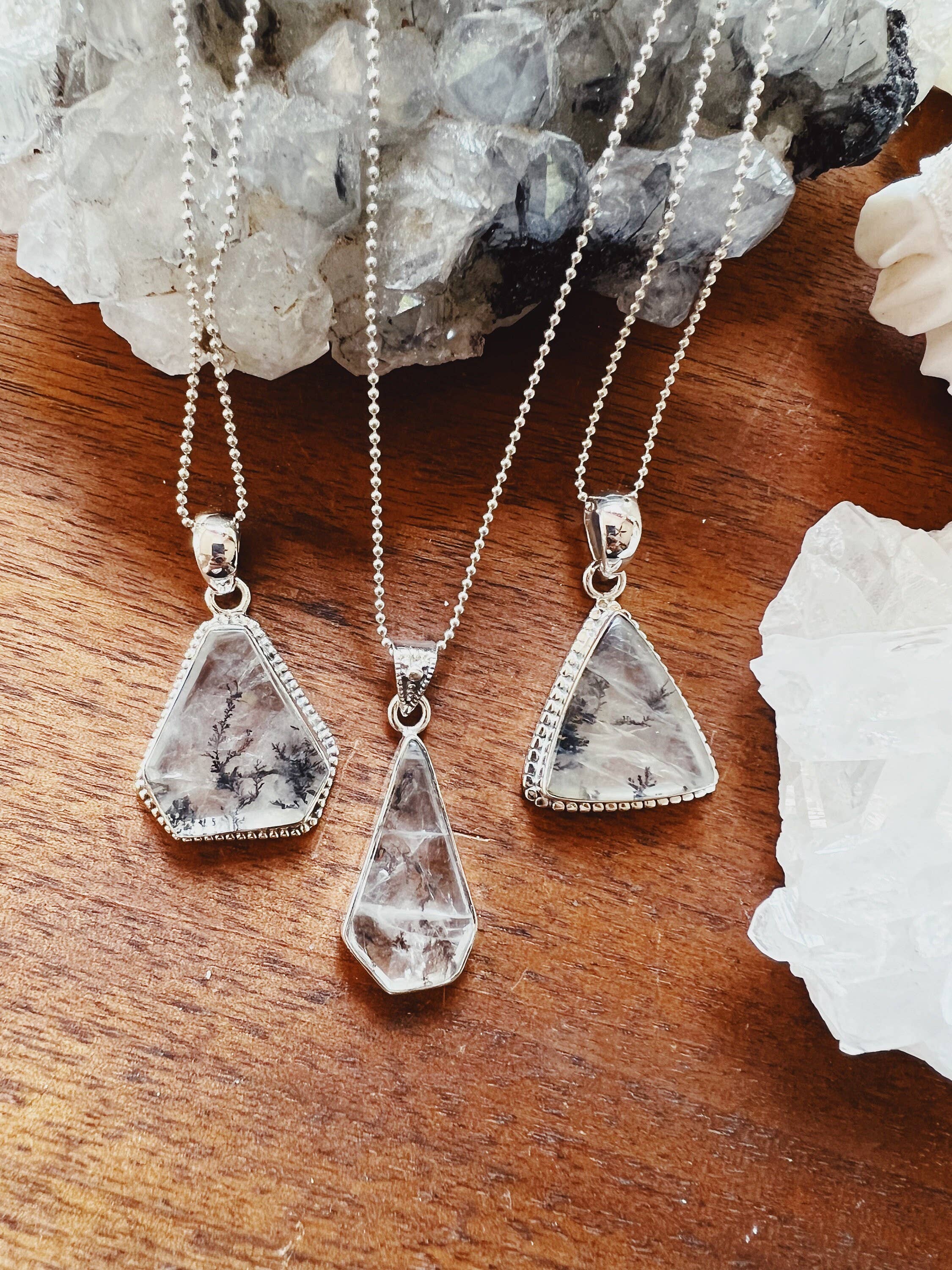 Dendritic Natural Moss Agate Crystal Quartz Pendant Necklace